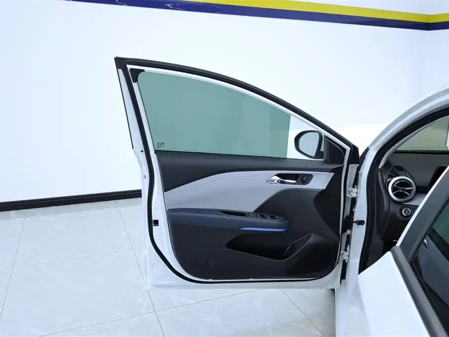 Monza 1.5 L DCT Joy