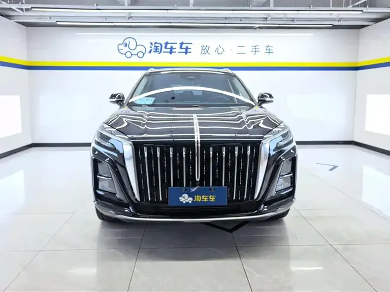Hongqi HS3 PHEV 115 km Power Action