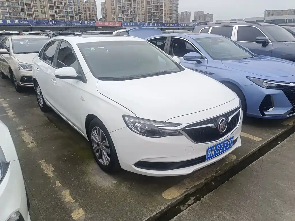 Excelle GT 1.3 T Auto Light Hybrid Elite