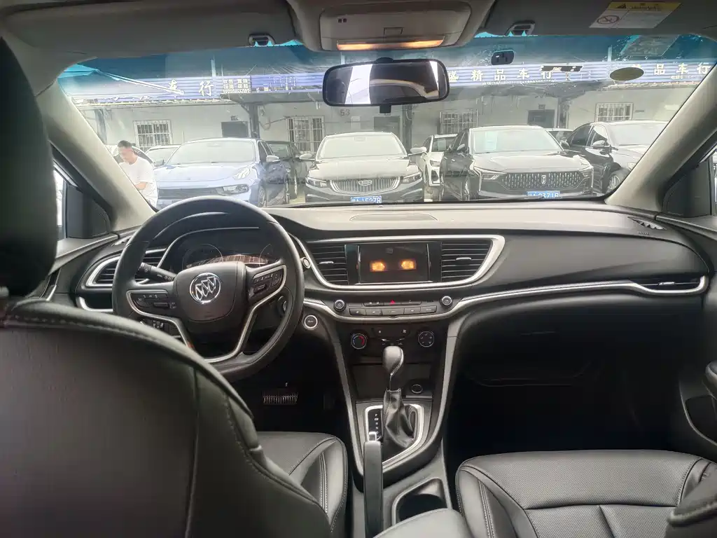 Excelle GT 1.3 T Auto Light Hybrid Elite