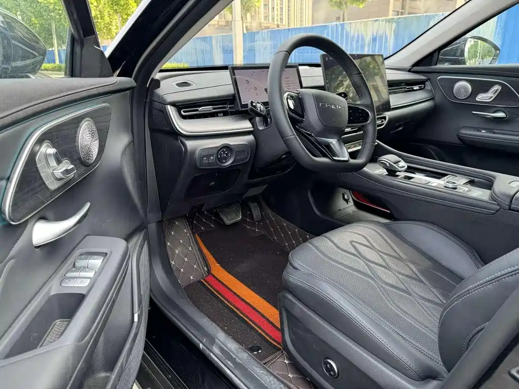 Arrizo 8 PRO 1.6 T DCT Luxury +