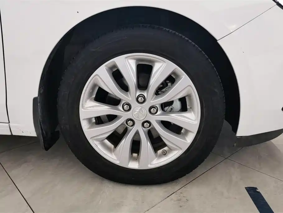 Excelle GT Facelift Exemplary 1.5 L Auto Elite