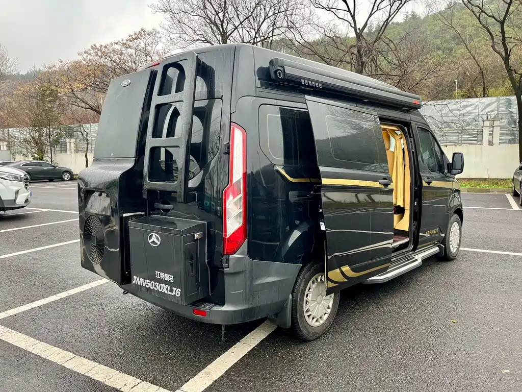 Transit 景驿福特B型房车 2022款 2.0 T 自动