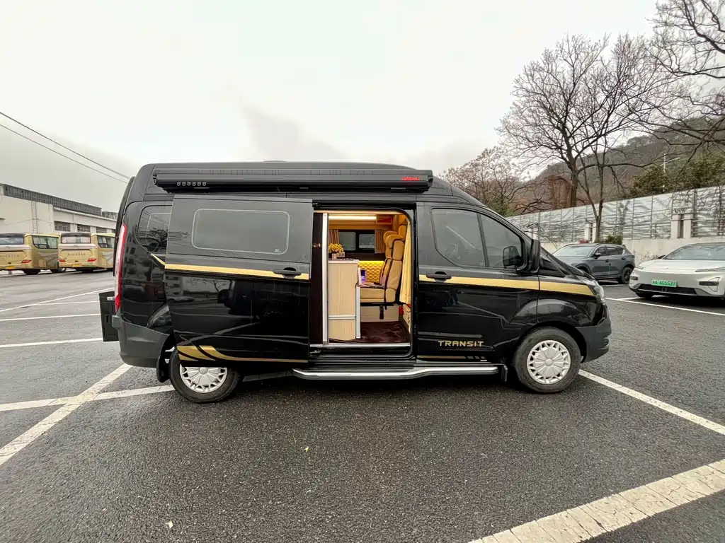 Transit 景驿福特B型房车 2022款 2.0 T 自动