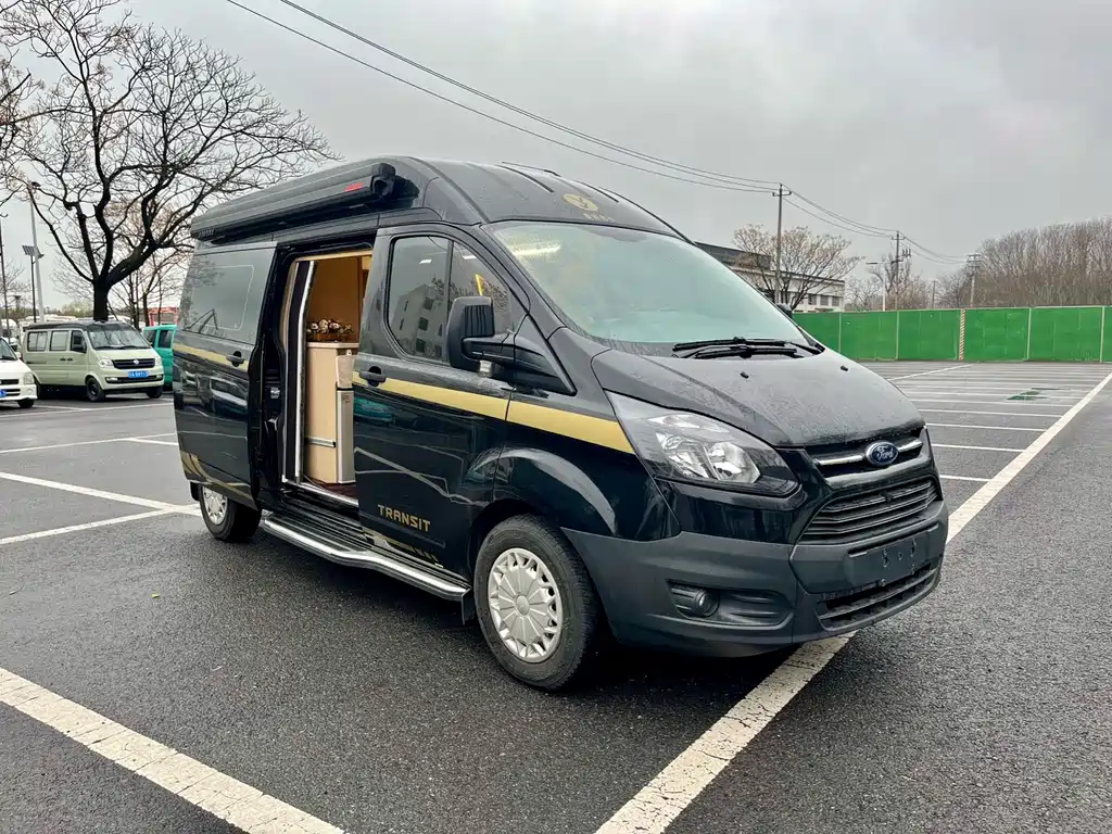 Transit 景驿福特B型房车 2022款 2.0 T 自动