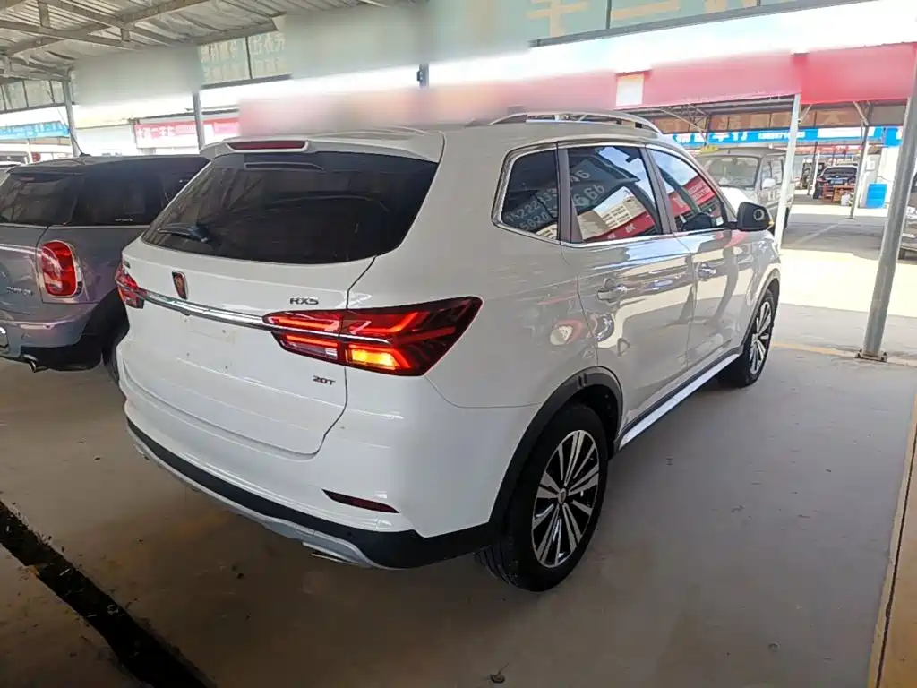 Roewe RX5 20 T Auto 4 G Connected Million