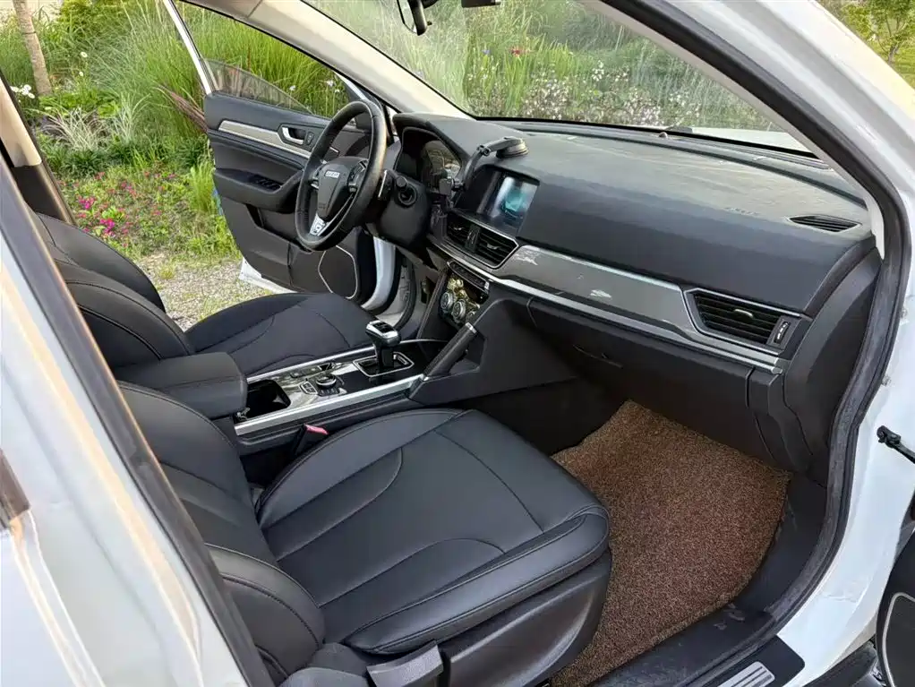 Haval H6 Red Label Sport 1.5 T Auto 2 WD Elite