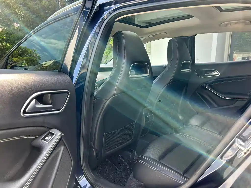 Mercedes-Benz GLA GLA 200 Dynamic