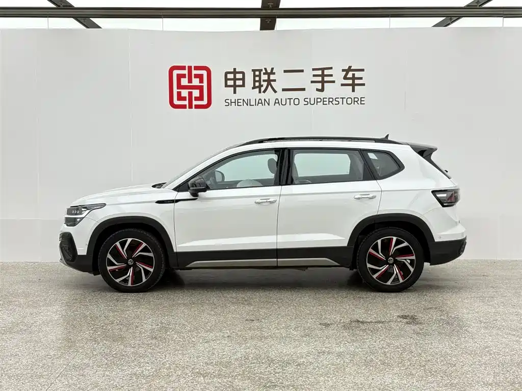 Tharu 300 TSI 2 WD Moon Supreme