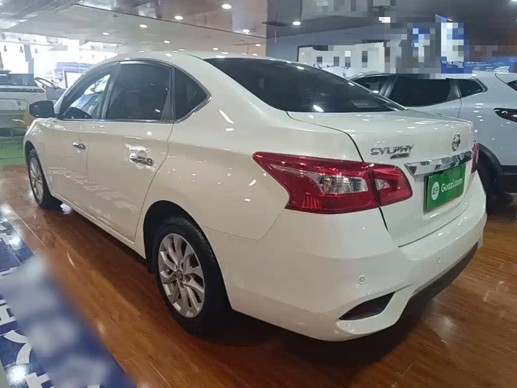 Sylphy Classic 1.6 XE CVT Comfort
