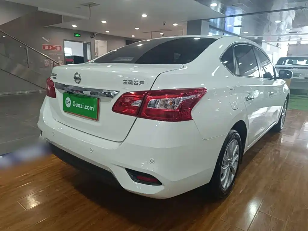 Sylphy Classic 1.6 XE CVT Comfort