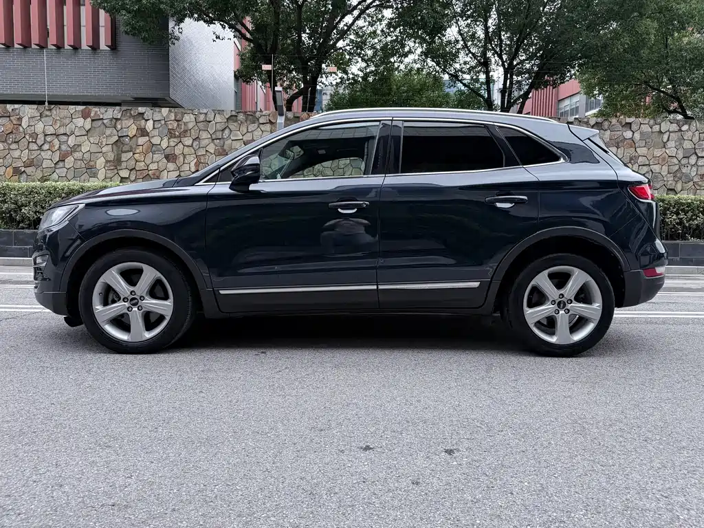 Lincoln MKC 2.0 T 2 WD Premium