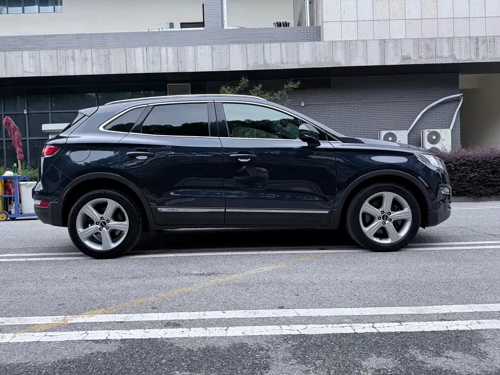 Lincoln MKC 2.0 T 2 WD Premium