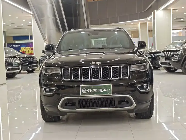 Jeep Grand Cherokee (Import) 3.0 L Comfort Enjoyment Navigation