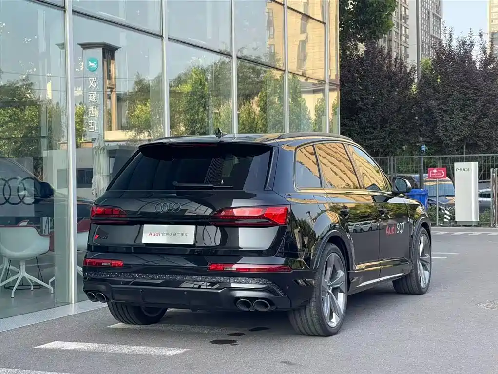 Audi SQ7 4.0 TFSI