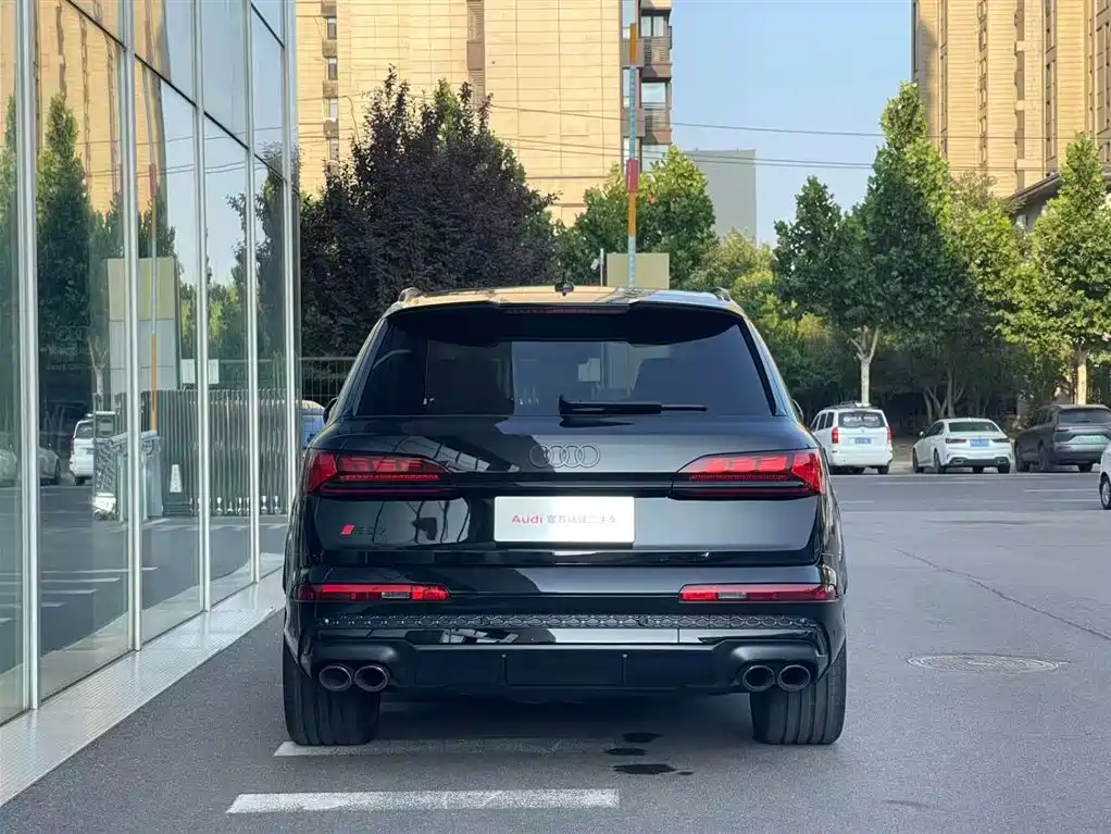 Audi SQ7 4.0 TFSI