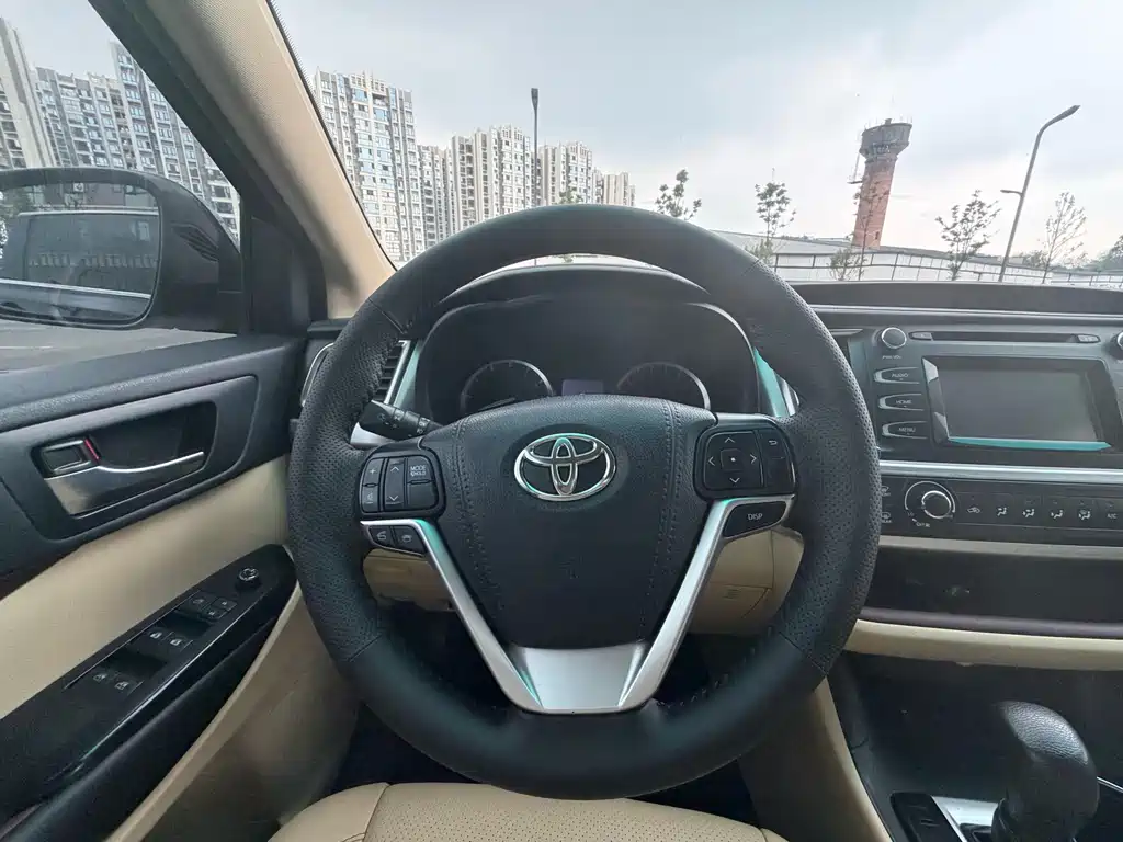 Highlander 2.0 T 4 WD Elite 7-seat