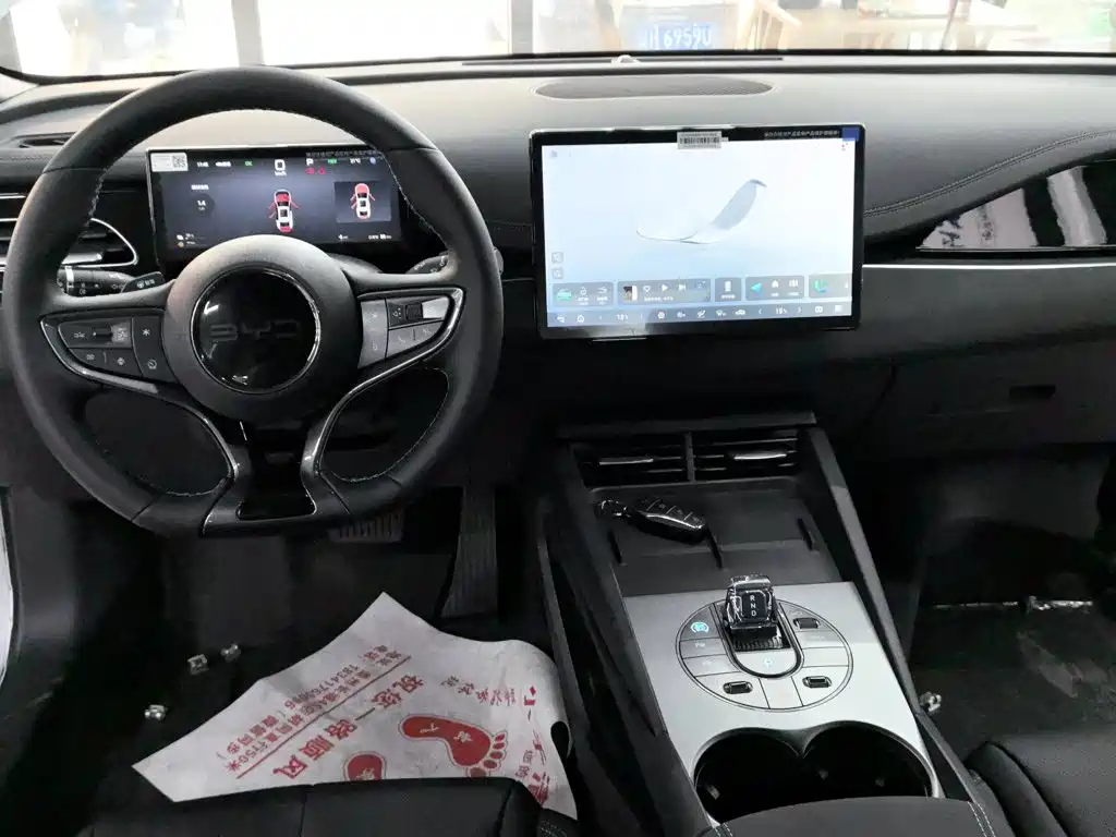 Seal 06 DM-i Smart Drive 80 KM Luxury