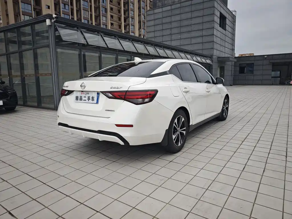 Sylphy 1.6 L XL CVT Joy