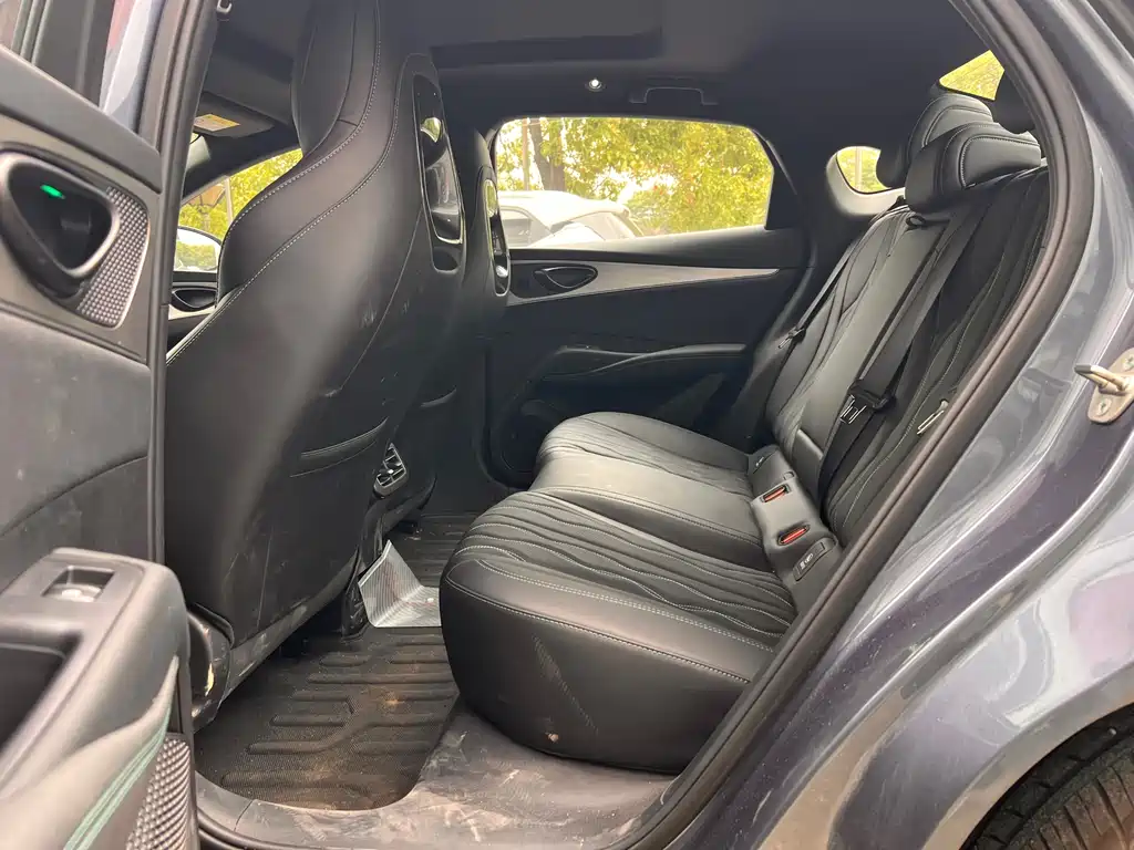 Seal 06 DM-i Smart Drive 120 KM Flagship