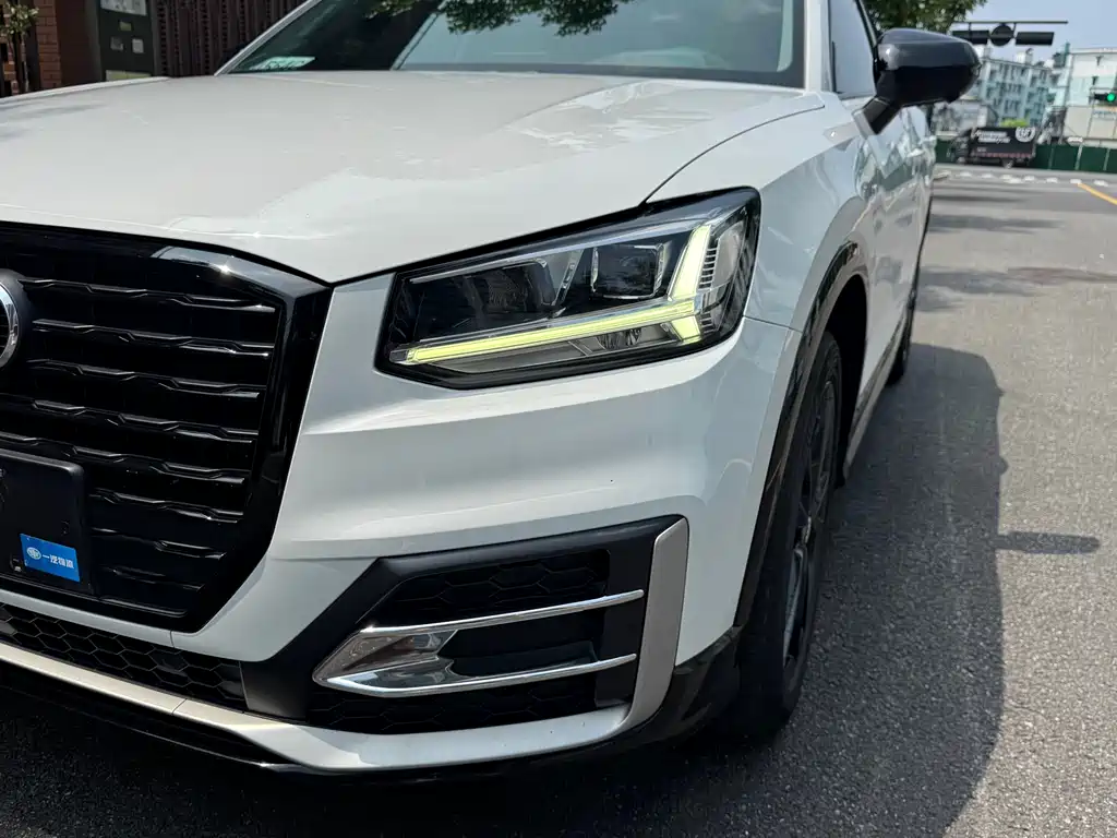 Audi Q2 L 35 TFSI Fashion Dynamic