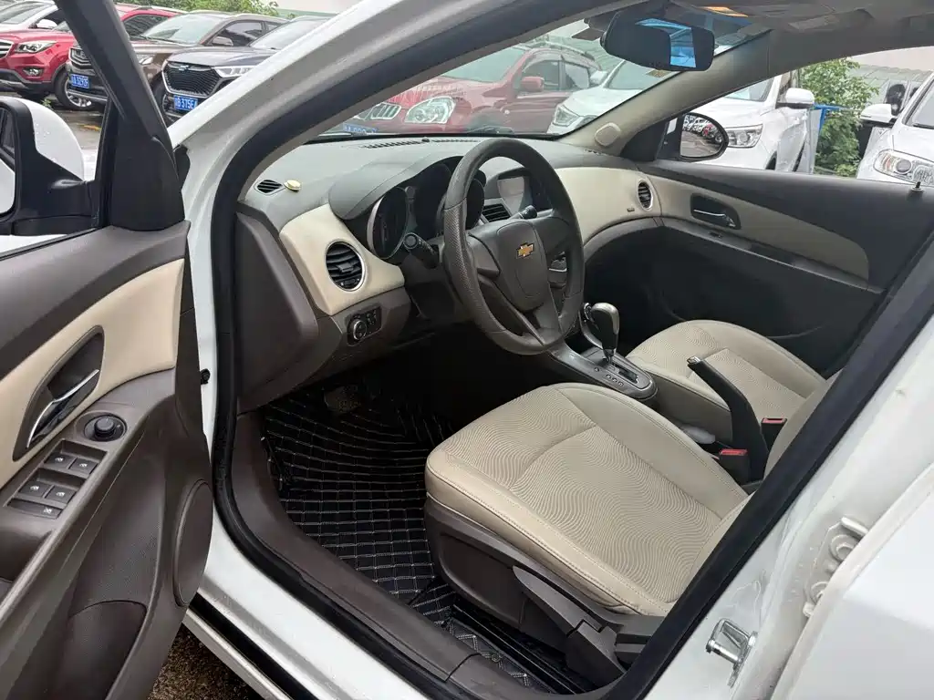 Cruze 1.5 L Classic SE AT