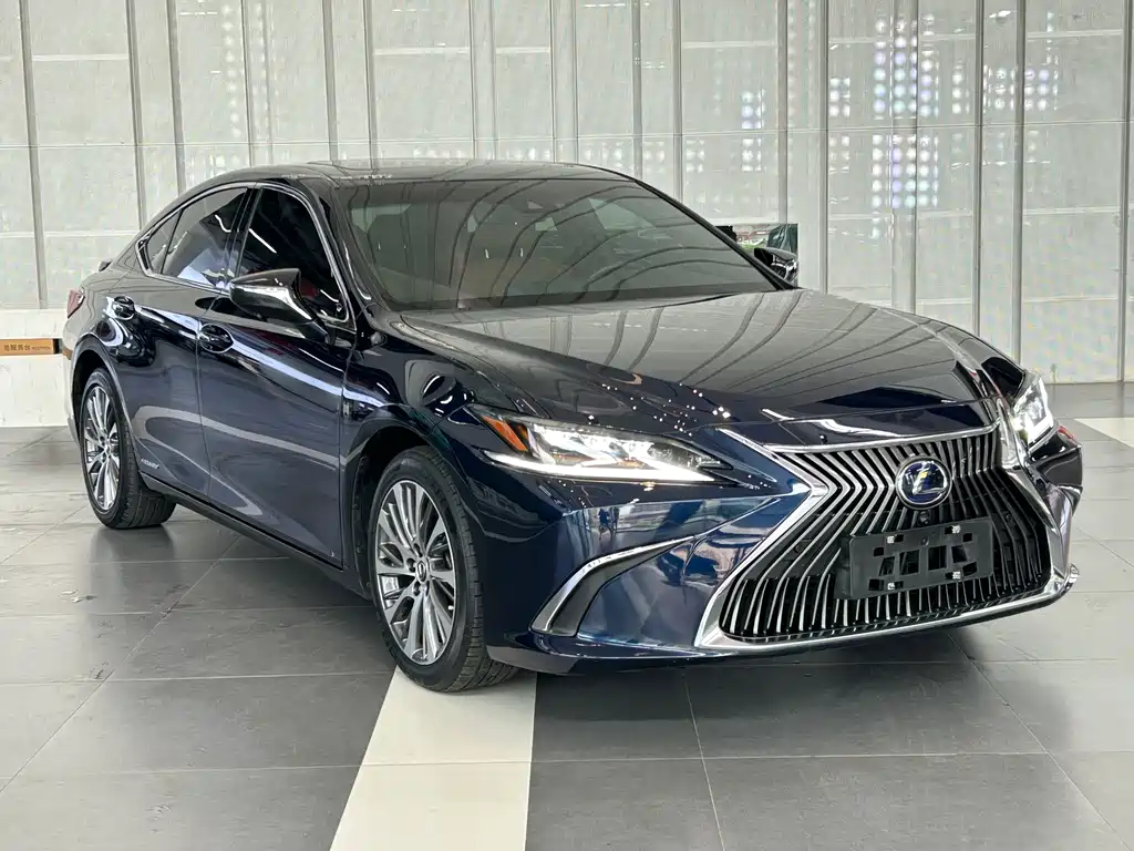 Lexus ES 300 h Premium