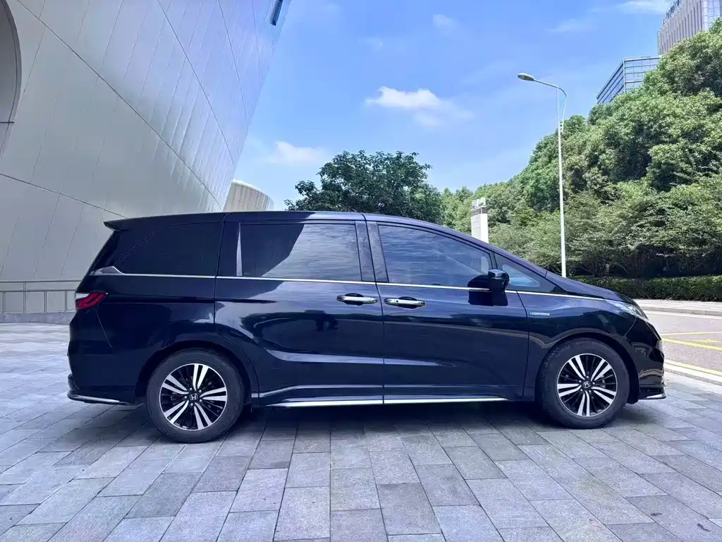 Odyssey 2.0 L Sharp· Smart Enjoyment
