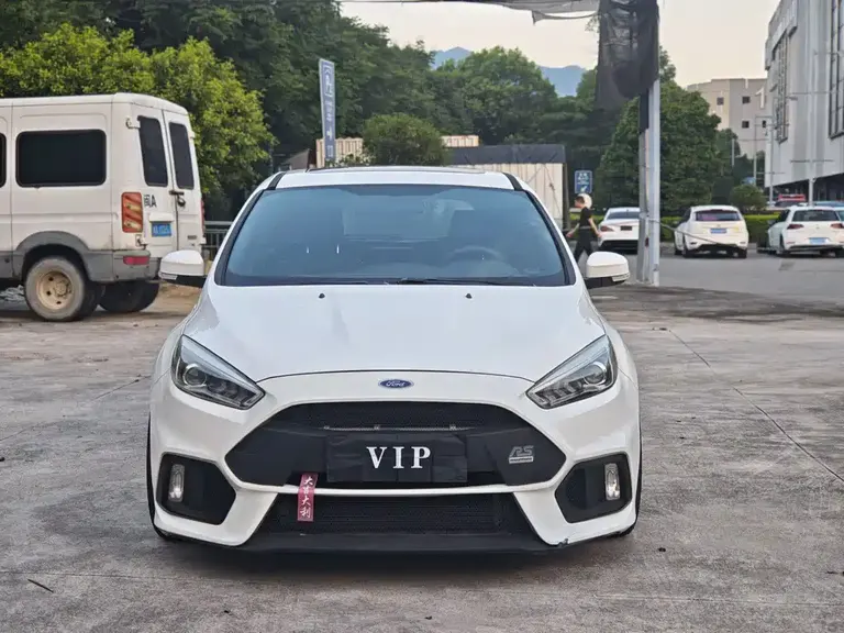 Ford Focus Hatchback EcoBoost 180 Auto Elite