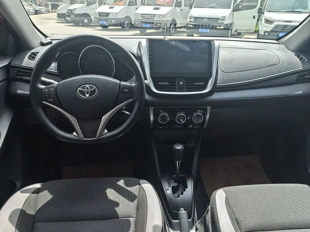 YARiS L Zhixuan Zhixuan X 1.5 L CVT Leading