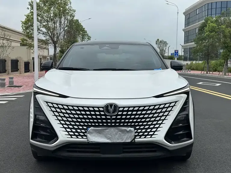 Changan UNI-T 2.0 T Distinguished