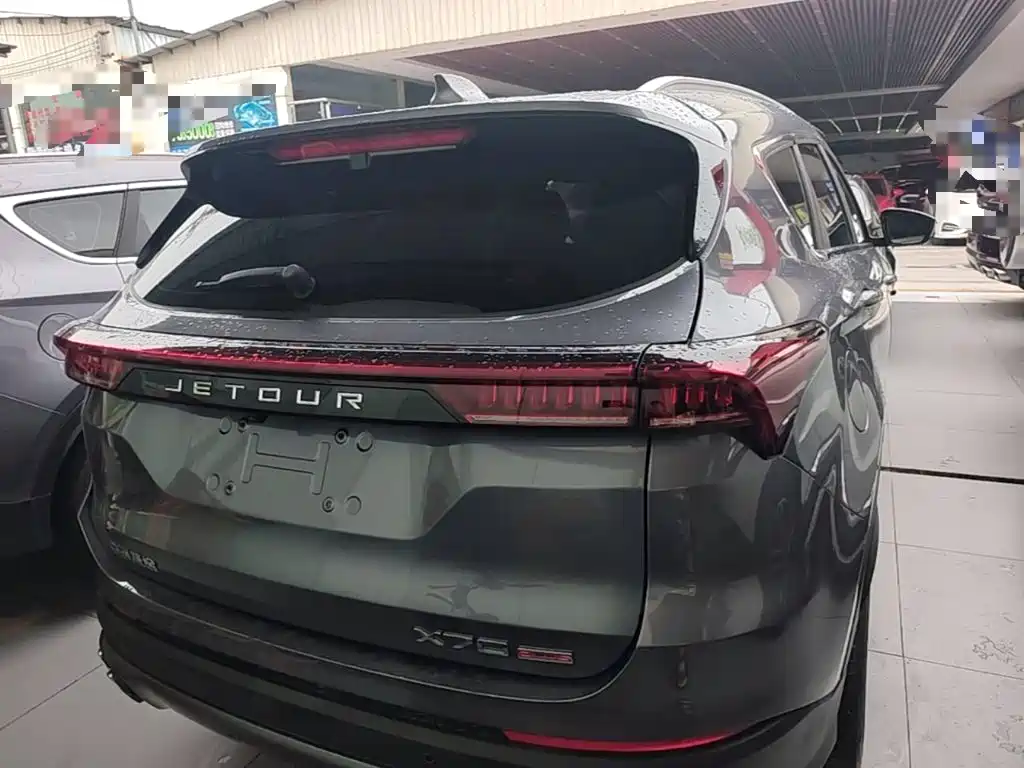Jetour X70 PLUS 1.5 T DCT Brave PLUS 5-seat