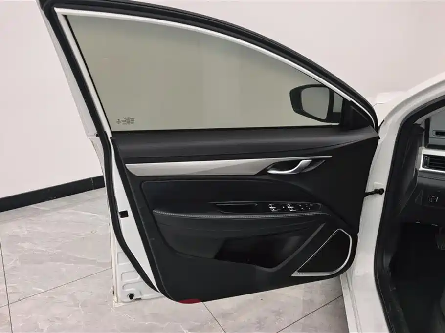 Emgrand 1.5 L Manual Comfort
