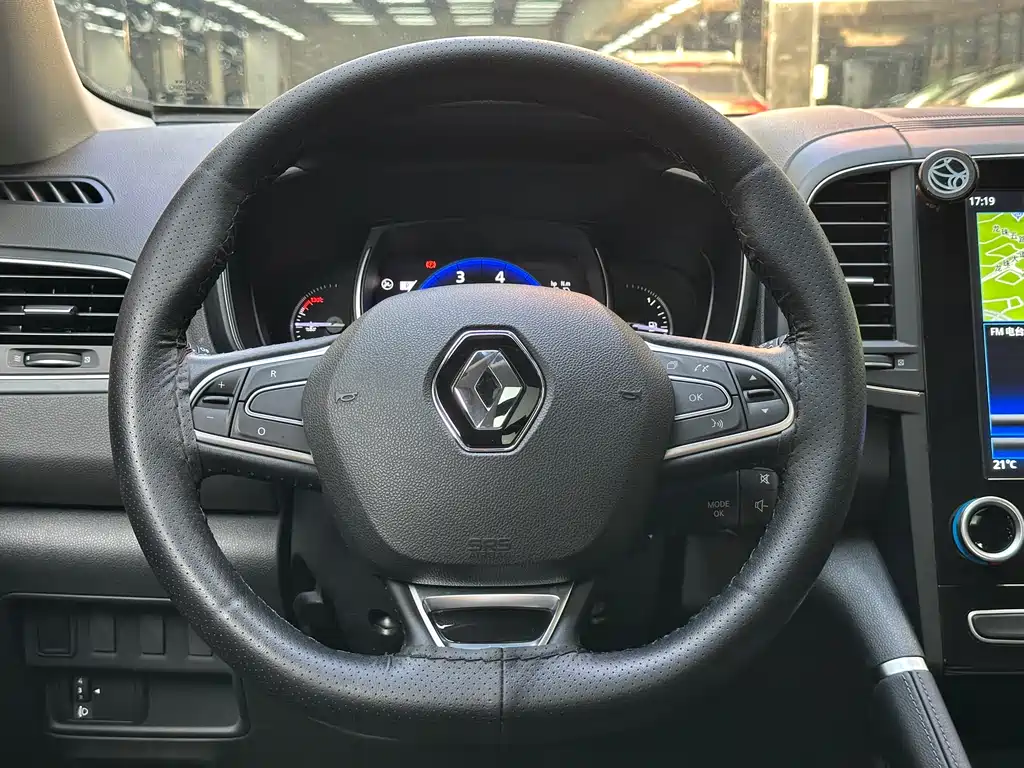 Koleos 科雷傲 2018款 2.5 L 两驱尊贵版