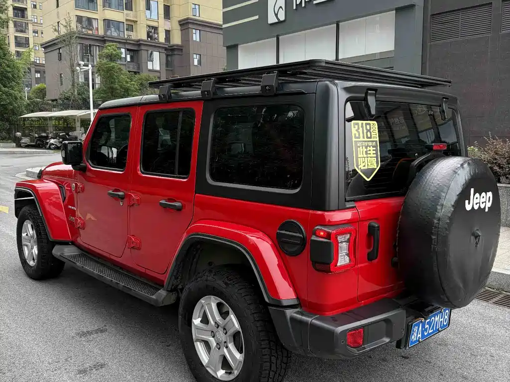 Wrangler 2.0 T Sahara 4-door CN-V
