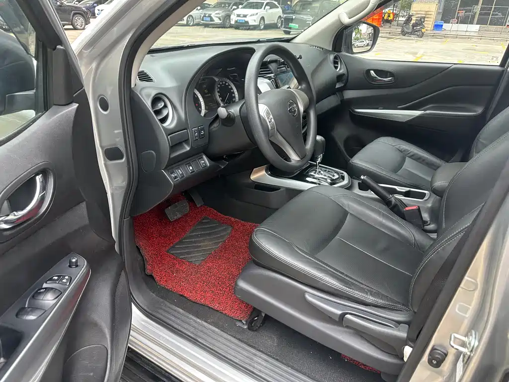 Terra 2.5 L Auto 2 WD Luxury