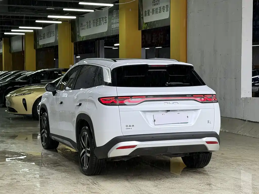 Song L DM-i 112 km Transcend