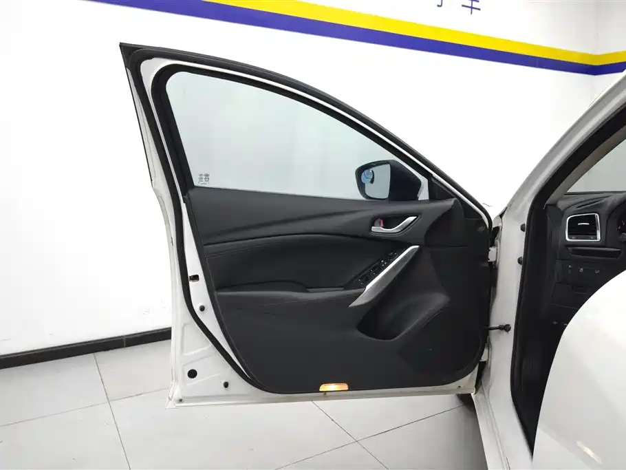Atenza 2.5 L Blue Sky Sport