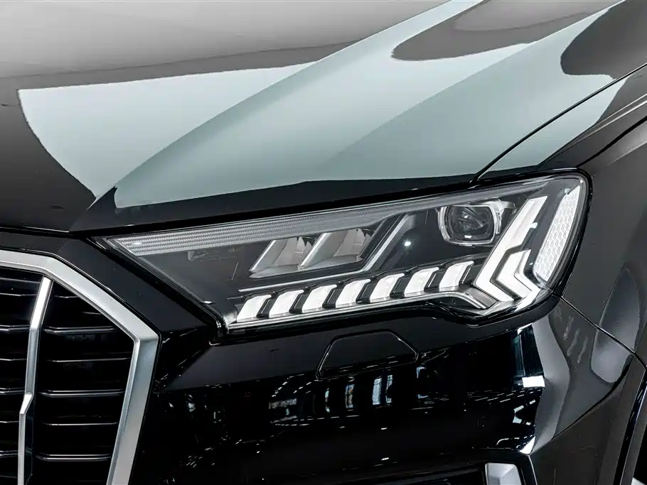 Audi Q7 45 TFSI quattro S line Sport