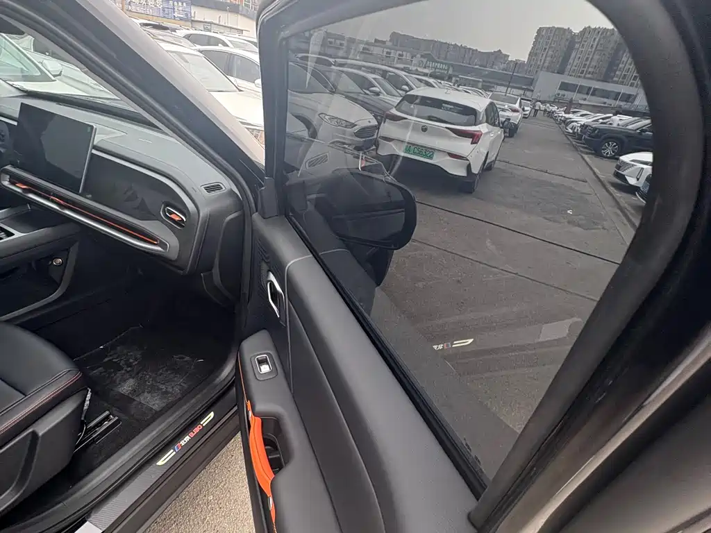 BAIC BJ30 北京越野BJ30 2026款 旅行家 1.5 T DCT两驱标准版