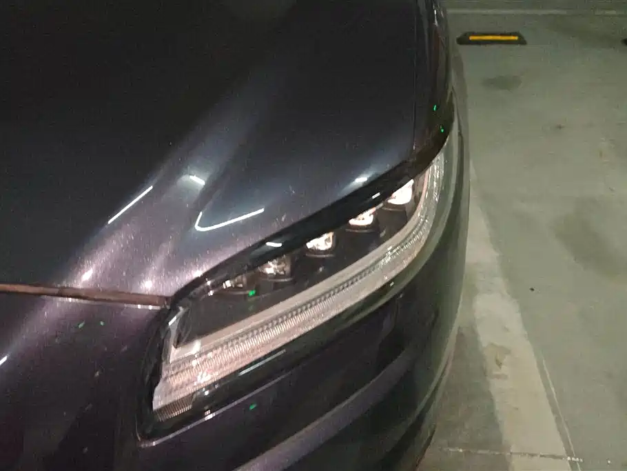 Nautilus 2.7 T 4 WD Honor Shine