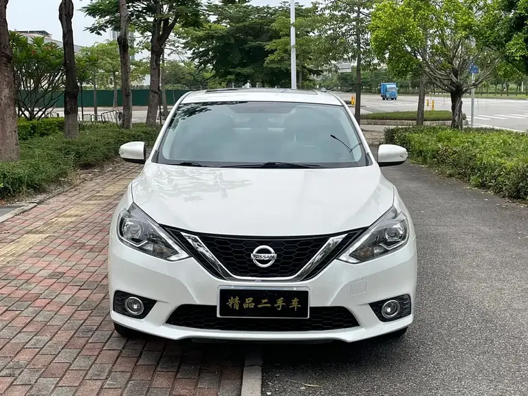 Nissan Sylphy 1.6 XV CVT Connected Premium CN-VI