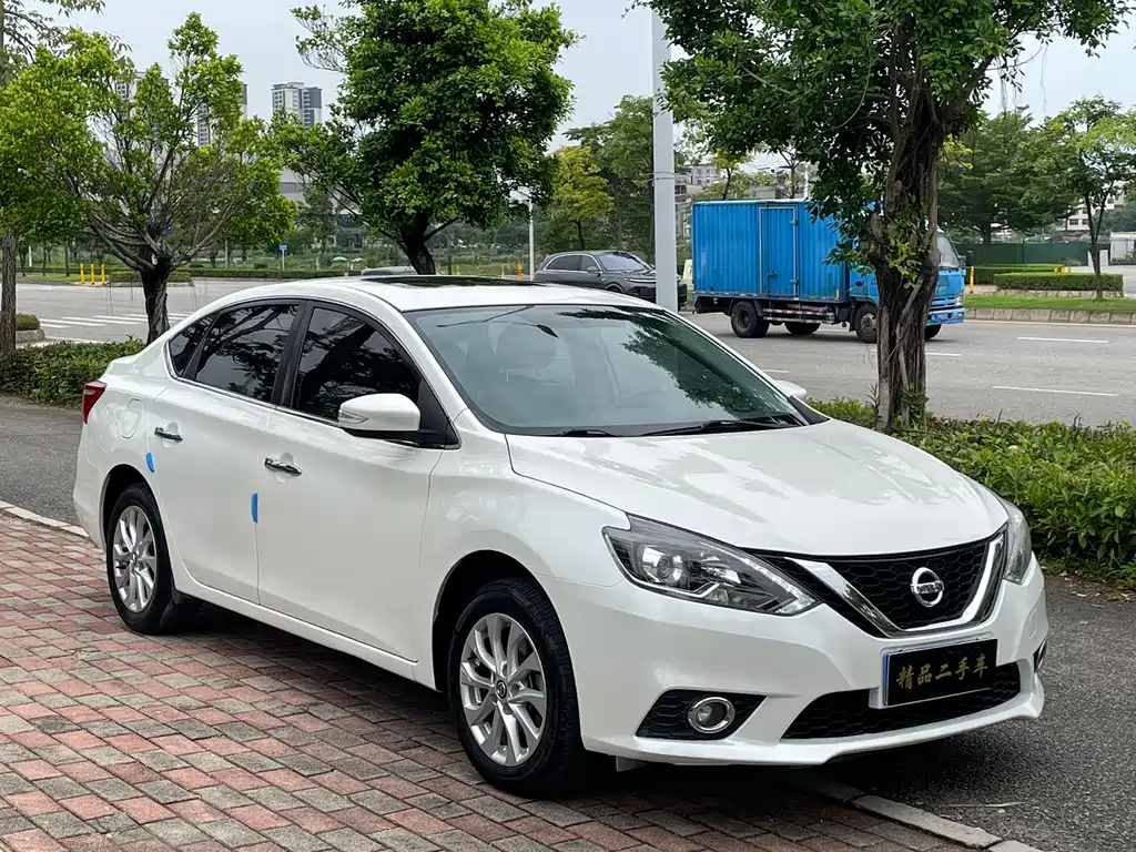 Sylphy 1.6 XV CVT Connected Premium CN-VI
