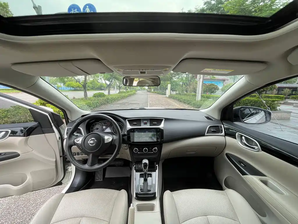 Sylphy 1.6 XV CVT Connected Premium CN-VI