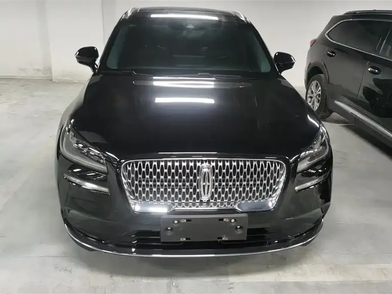 Lincoln Corsair 2.0 T 2 WD Graceful