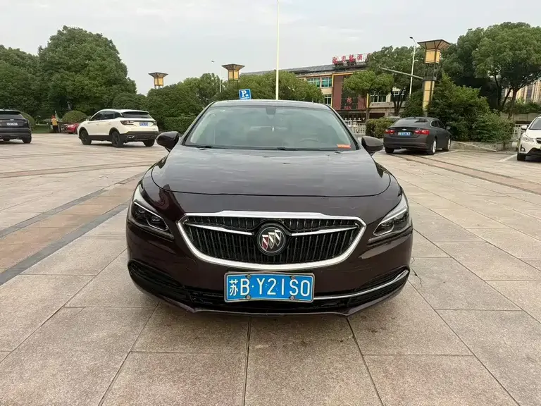 Buick LaCrosse 30 H Elite