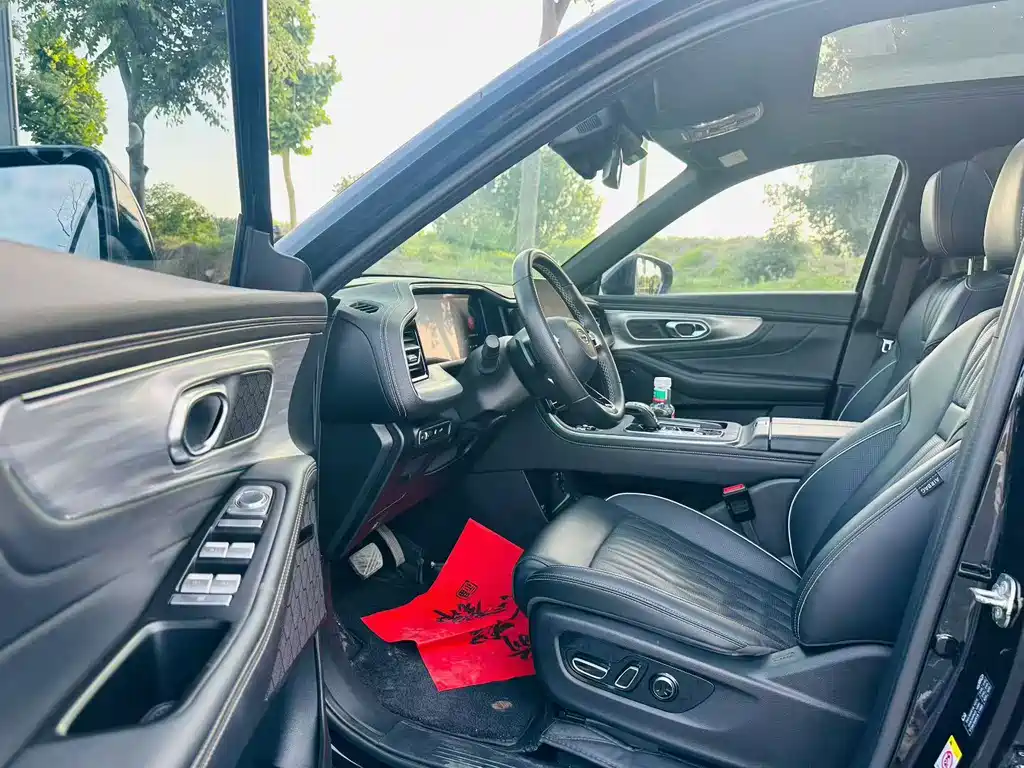 GAC Trumpchi GS8 Navigator Series 2.0 TGDI 2 WD Luxury Connected (7-seat)