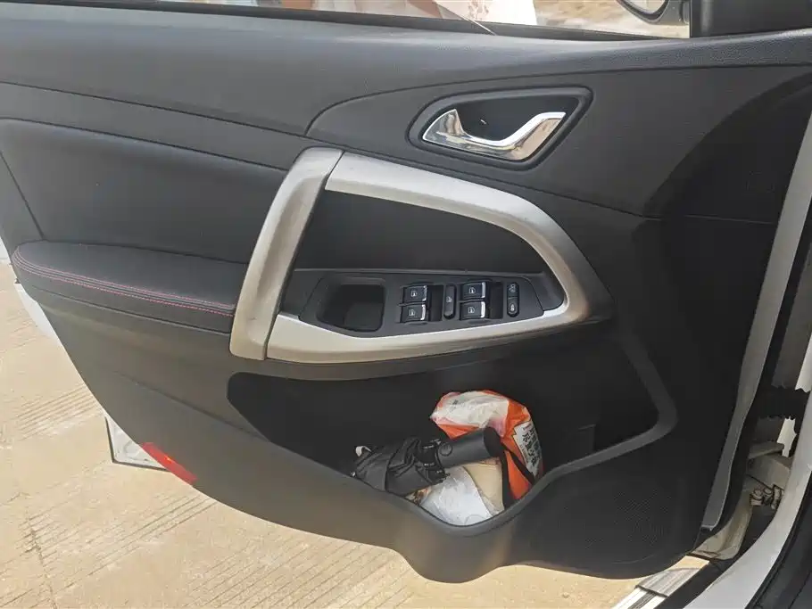 Tiggo 5 瑞虎5 2017款 1.5 T CVT舒适版