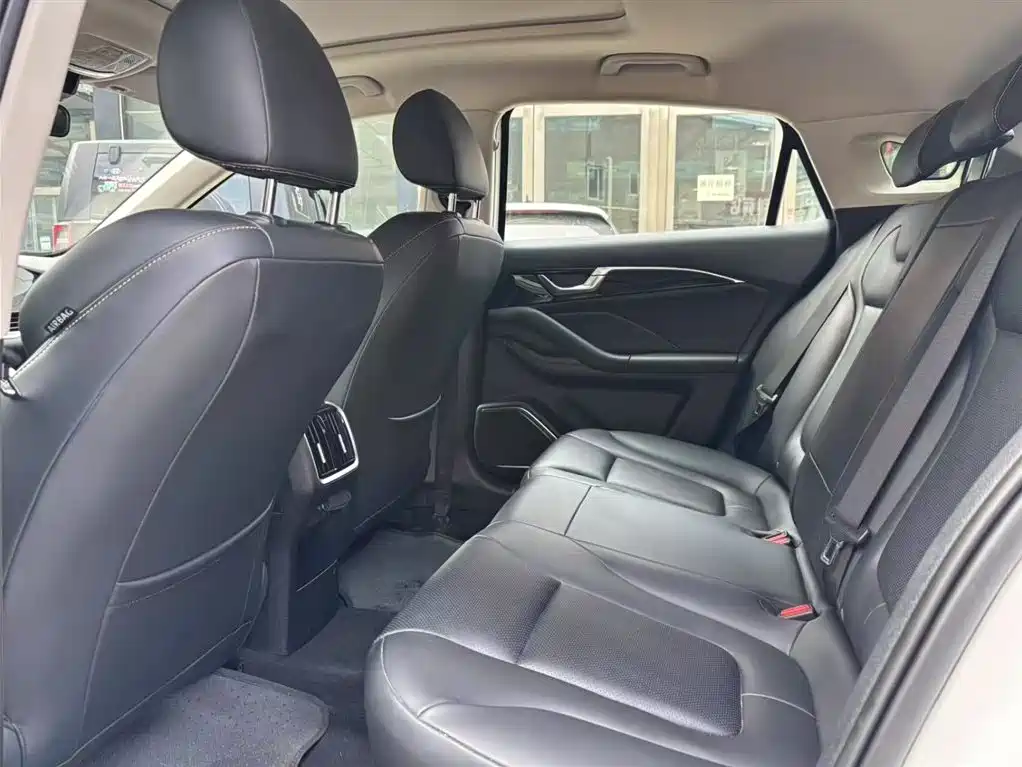 Besturn B70 3 rd Gen 1.5 T Auto Premium