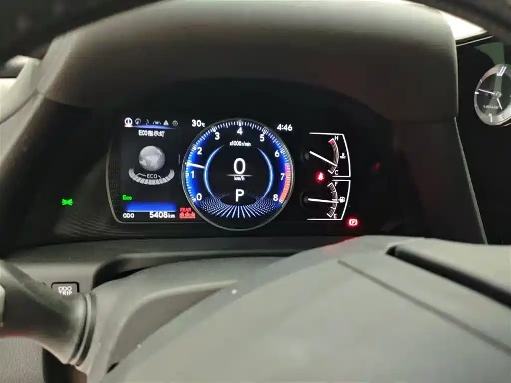 Lexus ES 200 Premium Enjoyment